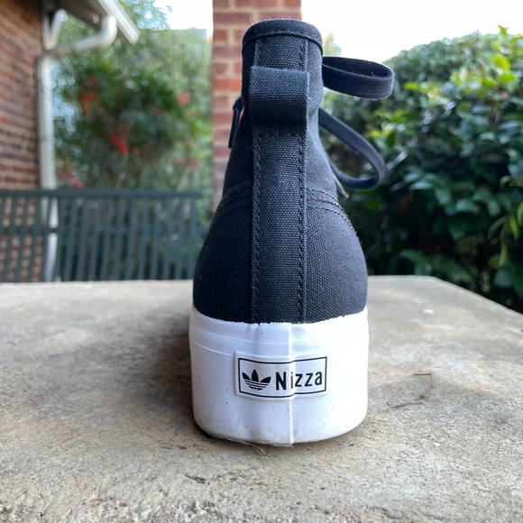 Adidas Nizza Platform Mid, black w/ white stripes - Picture 6 of 12